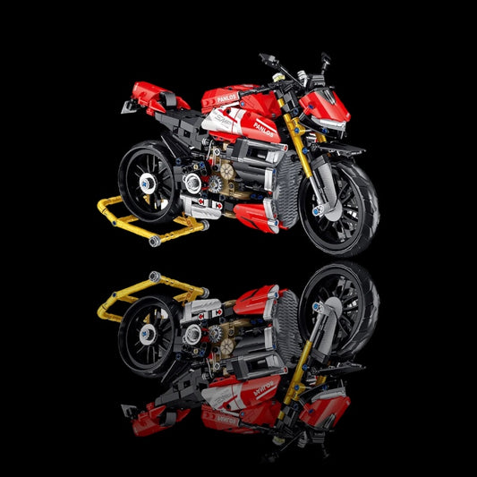 Panlos Bricks Ducati Street Fighter V4 (Model number 672006) - 912 PCS